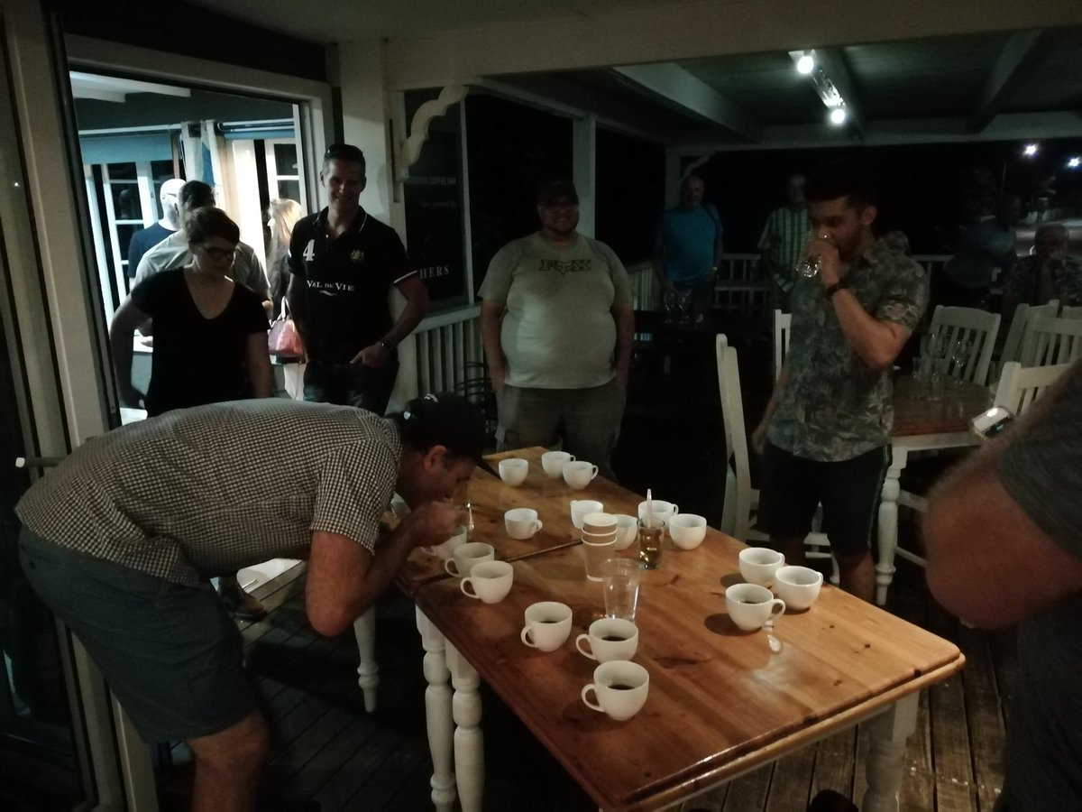 An informative and enjoyable #coffee evening last night with @BrosCof and current SA Barista Champ Winston Thomas. Thanks @Benferreira7 #LoveCoffee