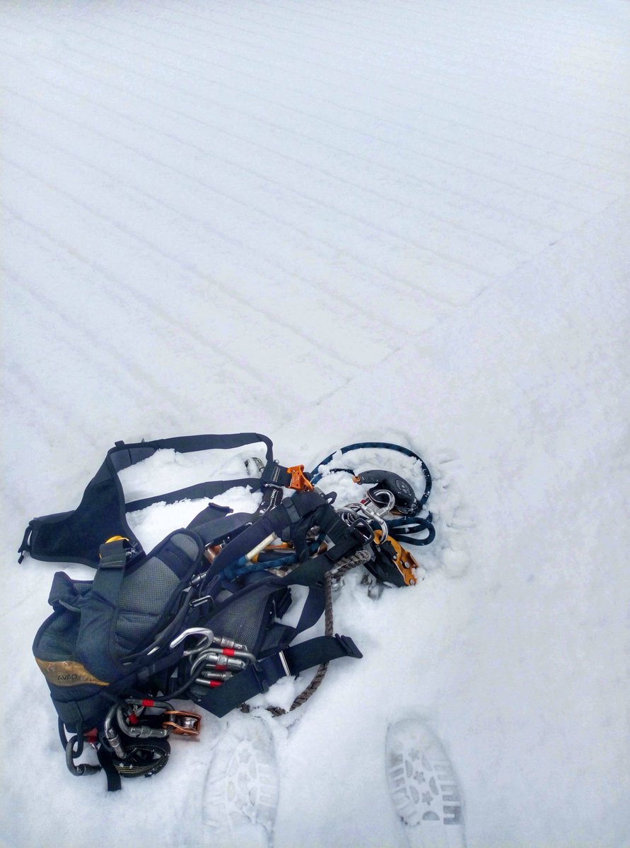 Skyline_Access's tweet photo. Cold one today!
A little snow and sub zero temperatures doesn’t stop our #ropeaccess warriors from their work!
Fair play lads!
🥶❄️☃️
#ServiceAtaHigherLevel
#workingatheight
#abseiling
https://t.co/bp2iJKFHkj https://t.co/B4Fcq7dAM5