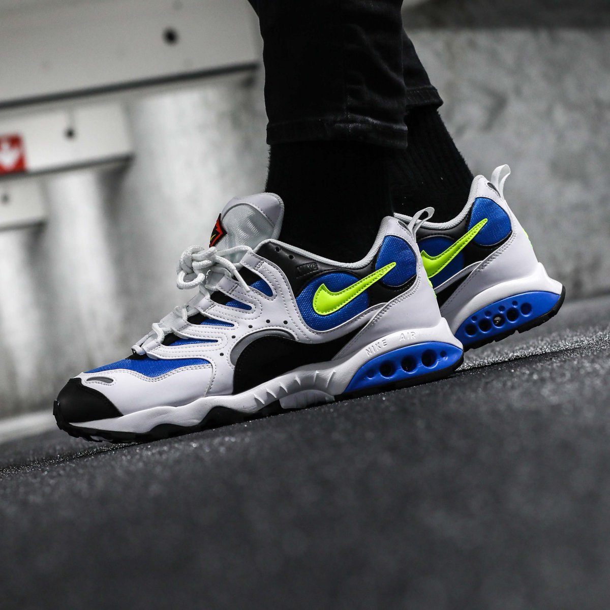 nike air terra humara blue volt