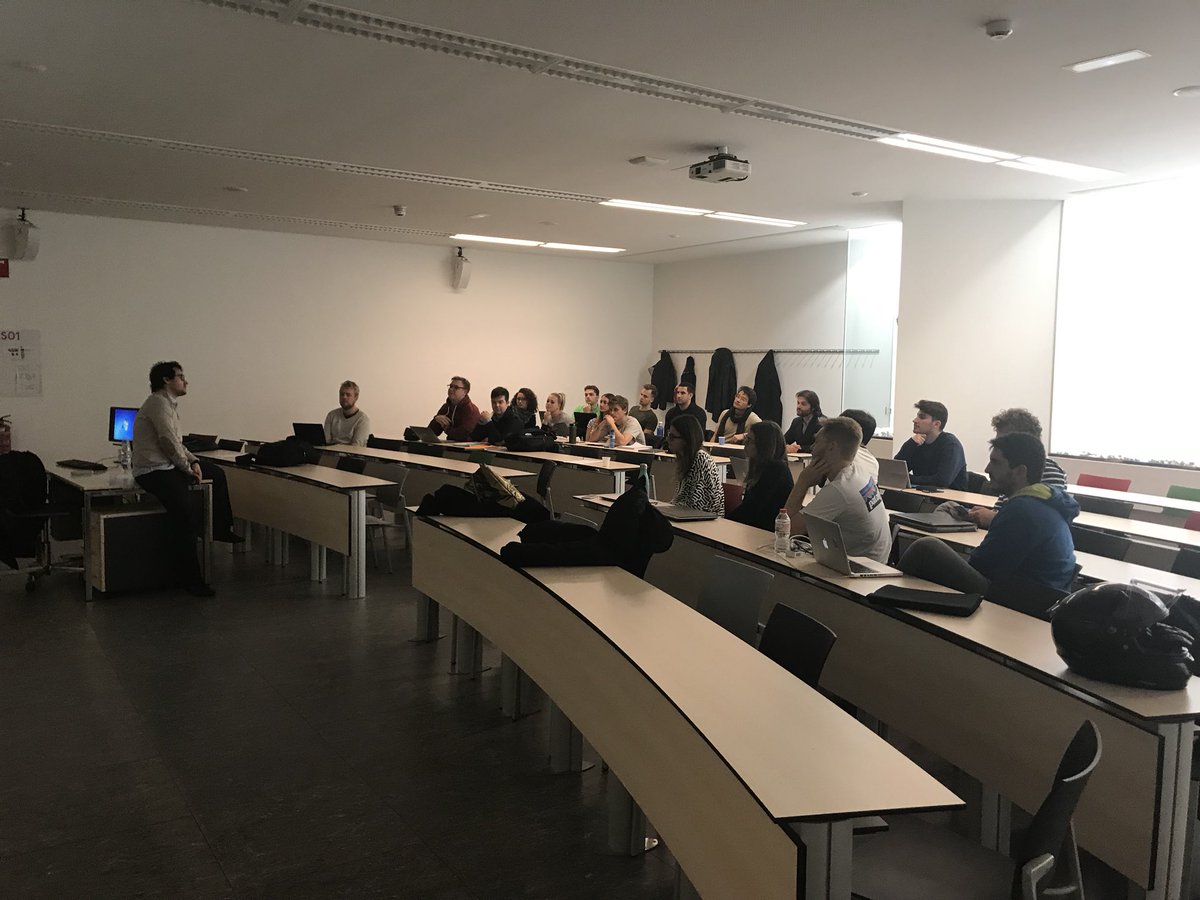 Thanks <a href="/ebordasc/">Eulogi Bordas</a> founder @photoslurp for sharing your experience  with our students #masterofscience  <a href="/bsm_upf/">UPF-BSM</a> #entrepreneurship #MSc #bsmtransforms #photoslurp