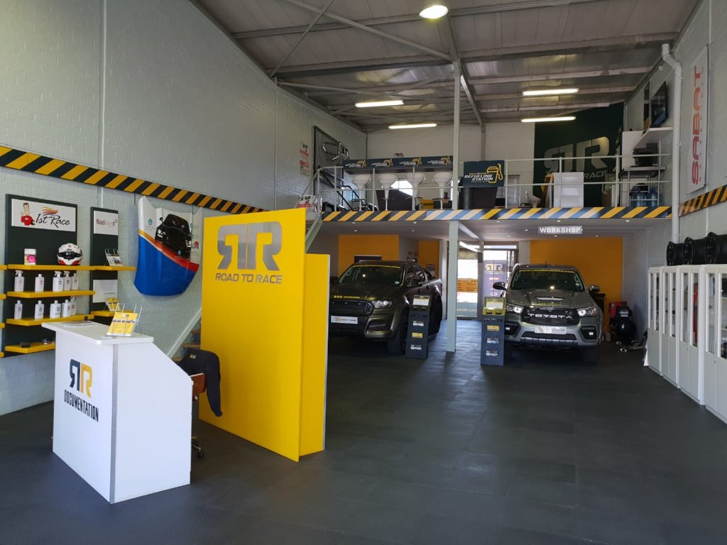 Road To Race Cape Town🔥 Best coffee and pies in town with fantastic upgrades and services on offer😎 Pop in to see what we have in store for you 👌 #bestinthebusiness #transformation #rtr #ct #coffee #bakkies #fordranger #toyotahilux