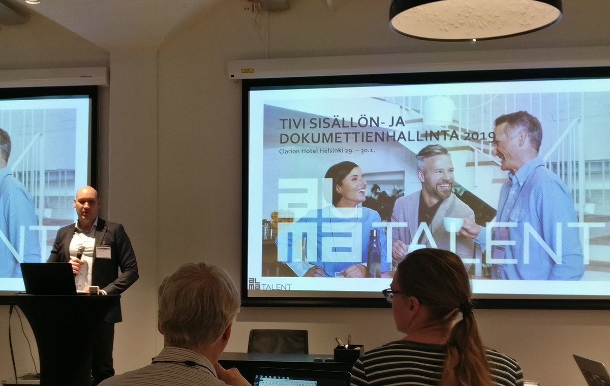 Tänään keskustelemassa sisäisestä somesta sisällön- ja tiedonhallinnan ammattilaisten kanssa @ #siha2019 . Pj <a href="/RistoCarlson/">Risto Carlson</a> avaa. <a href="/Alma_Talent/">Alma Talent</a> <a href="/hannapkorhonen/">Hanna P. Korhonen</a> #ESN  #sisäinensome #viestintä #tiedonhallinta #DigitalWorkplace #tivi