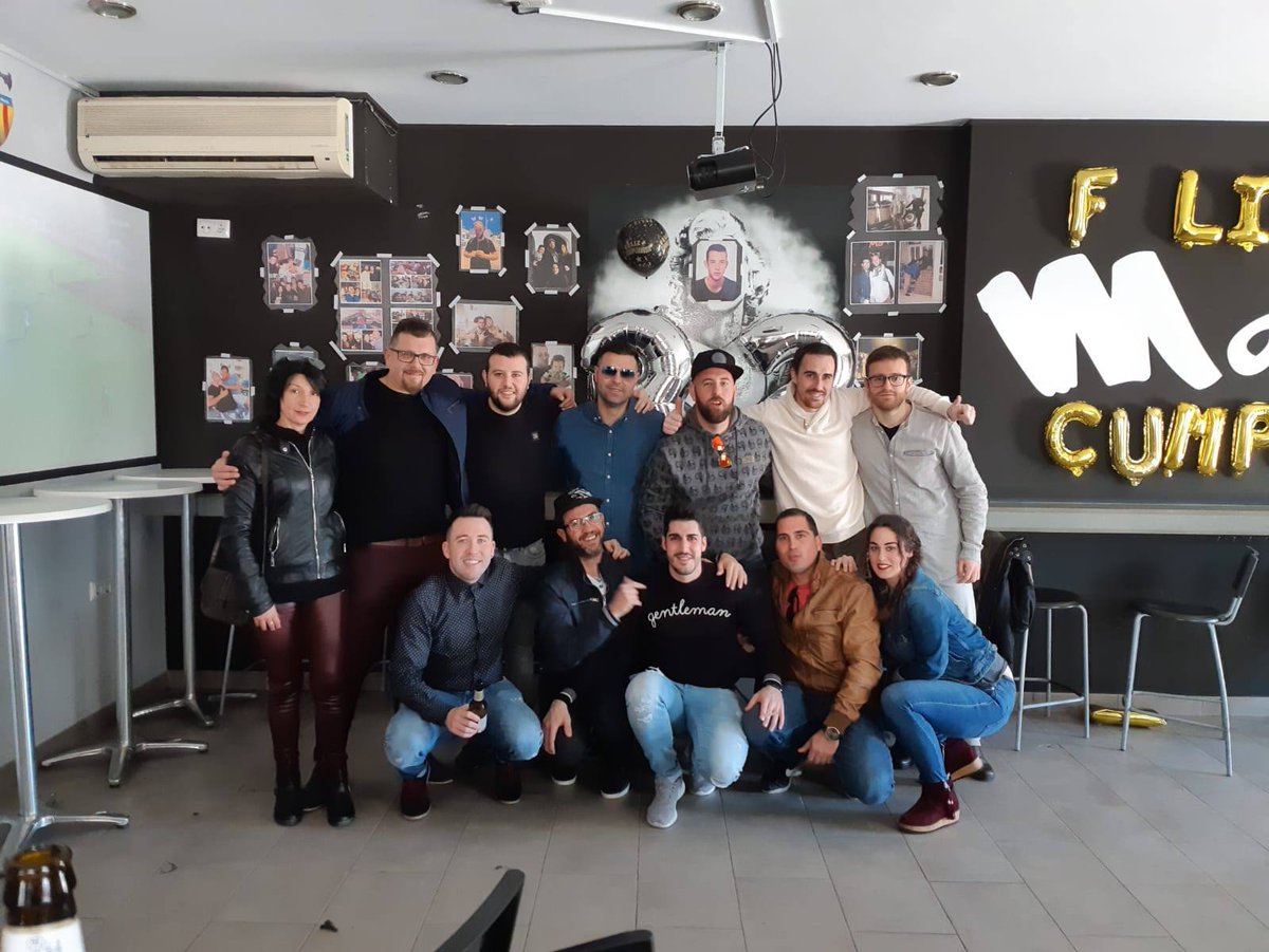marejololiva's tweet photo. Ací teniu quatre fotets de l'última festa del #Jol

Què bé ens ho vam passar!

Sou els millors! https://t.co/gblS2I74SB