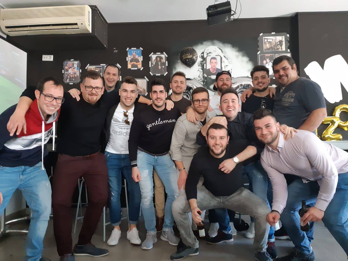 marejololiva's tweet photo. Ací teniu quatre fotets de l'última festa del #Jol

Què bé ens ho vam passar!

Sou els millors! https://t.co/gblS2I74SB