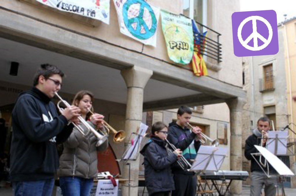 ajtarrega's tweet photo. AGENDA Avui #dimecres 30 de #gener celebrem a #Tàrrega el DIA ESCOLAR PER LA NO VIOLÈNCIA I LA PAU amb la participació dels centres educatius. Tothom hi és convidat. Us esperem a 2/4 d'11 del matí a la Plaça de Sant Antoni, amb #música i #arts #DENIP19 #ensenyament https://t.co/OjrbVofk88