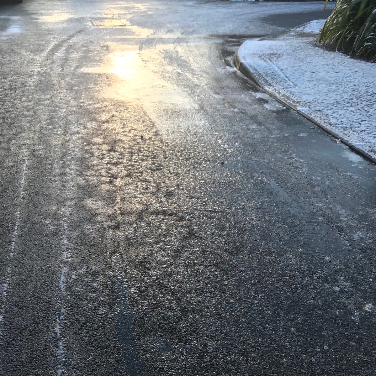 Very icy conditions this morning. Drive with EXTREME care. #snow
