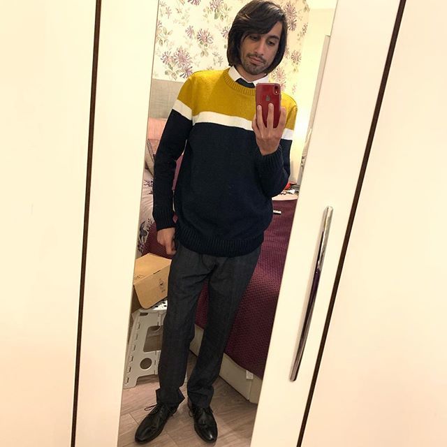 nintendomad888's tweet photo. Do I scrub up well?
#smart #smartcasual #suitandtie #tie #longhair #longhairmen #longhairdontcare #scrubupalright #smartshoes #queer #lgbt #lgbtq #lgabtqia #instagay #bisexual https://t.co/f61qpgeB6z https://t.co/tI5kkjCTB6