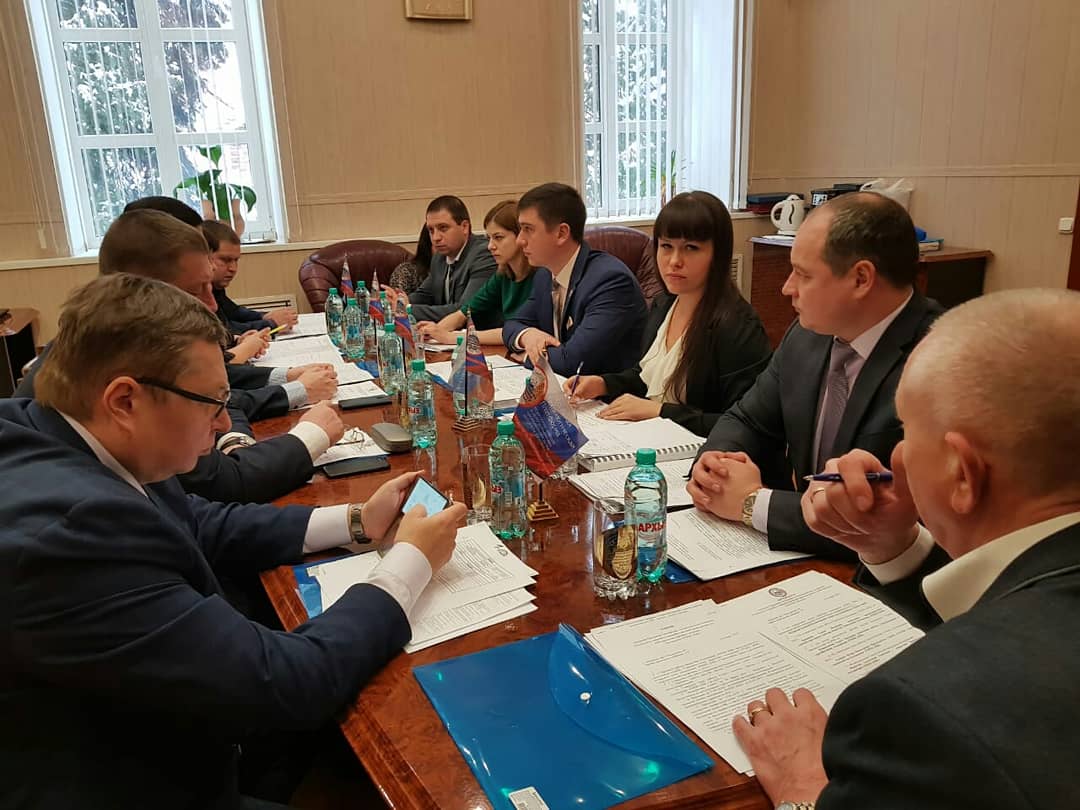 PlatformAPK's tweet image. Заседание Правления Евразийской технологической платформы "Технологии пищевой и перерабатывающей промышленности АПК - продукты здорового питания", 30.01.2019. 
#ассоциациятпппапк #новостиапк #продукты_здорового_питания #технологическаяплатформа #приглашаемксотрудничеству #воронеж