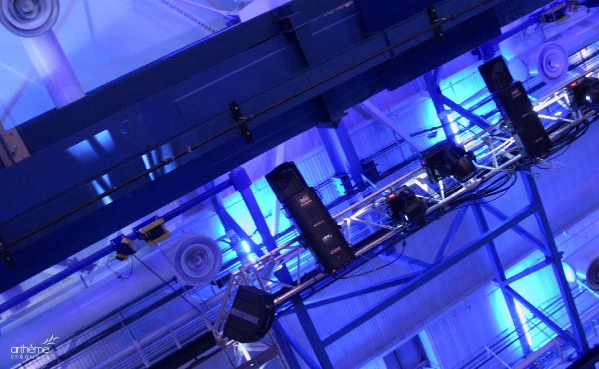 ArthemeCrea's tweet image. [PRESTATION] Techniques audiovisuelles
Nous avons, à votre disposition pour votre événement, un parc technique audiovisuel de haut vol. 

Plus de détails : ow.ly/8K8D50kcZ4Q
Contactez-nous : ow.ly/ccsF50kcZ4R