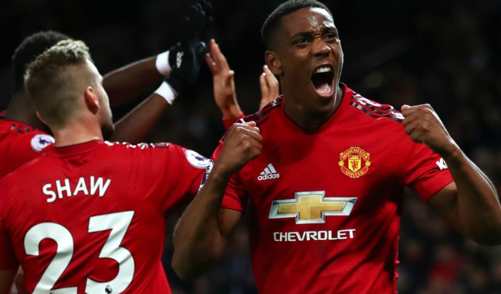 DesignsVK's tweet image. #ManchesterCity were left stunned by #Newcastle United, while Manchester United salvaged a point against #Burnley at Old Trafford in Tuesday's #PremierLeague action.
#EnglishPremierLeague

Click Here to Read Full Article about EnglishPremierLeague👉🏿👉🏿trendingthink.com/2019/01/englis… …