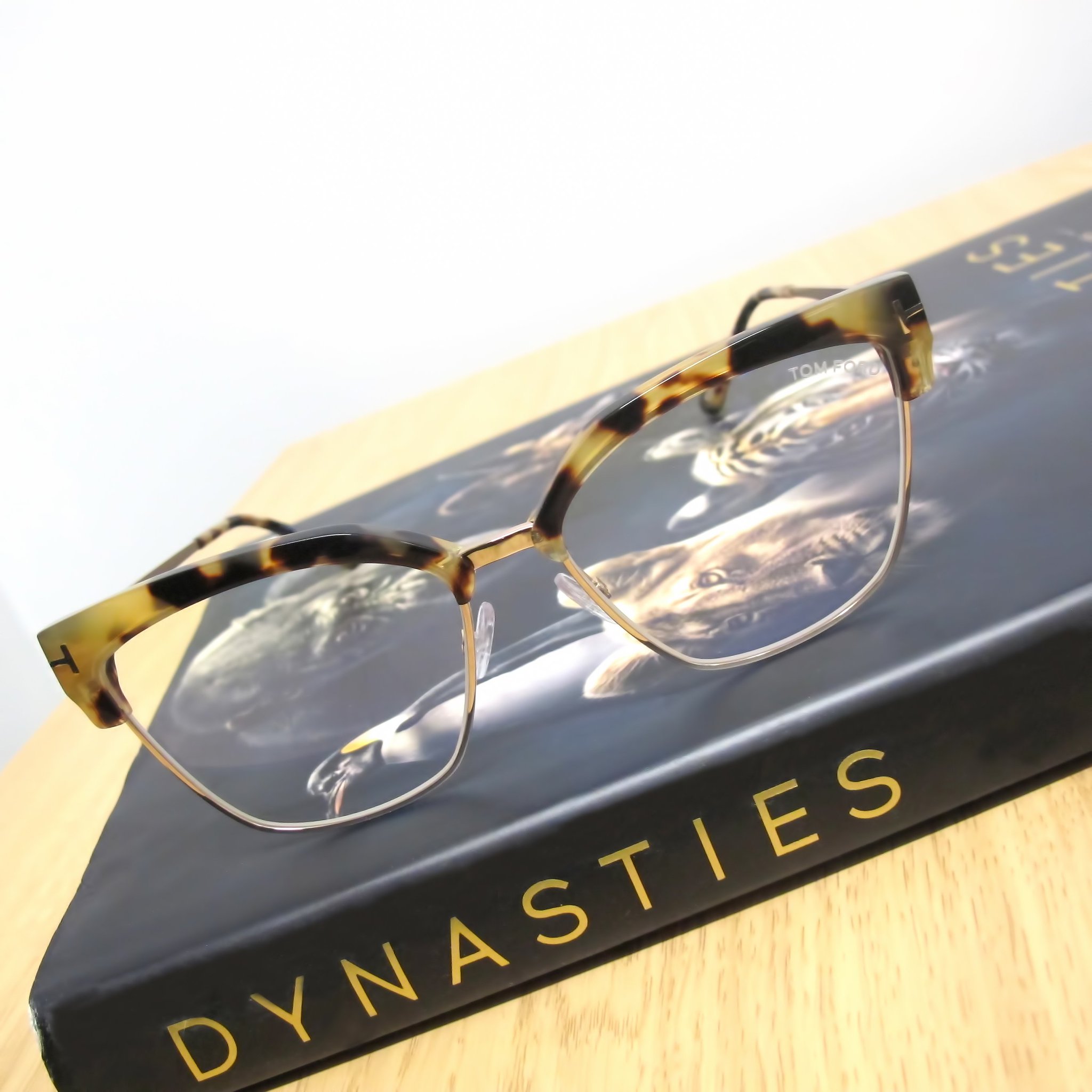 red hot sunglasses contact number