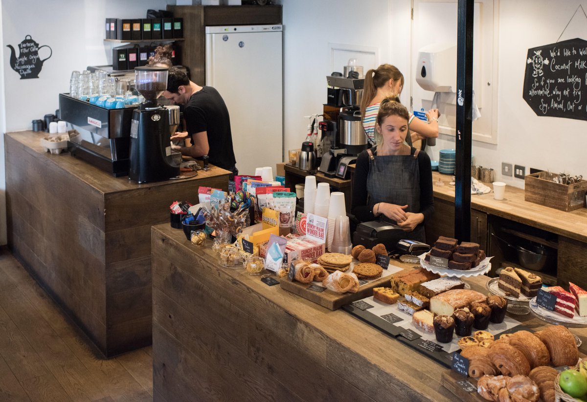 everbean's tweet image. A treat for every palate here in Everbean 🤤

#London #UK #Brookst #Grosvenorst #grosvenorsquare #neighbourhoodcafe #coffeeshop #local #morning #necessity #ukcoffeeweek #coffeelovers #dogoodtastegreat #coffeecommunity #fairtradecoffee #lovecoffee #neighbourhoodcoffeeshop