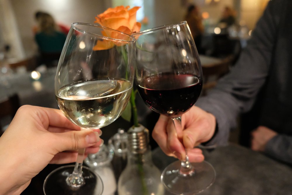 💕 Celebrate Valentines at Bingley's 💕
3 courses £30; 2 courses £26.50

Be sure to book early to avoid disappointment
☎️ 01202 679946

#poole #lovepoole #restaurant #ValentinesDay