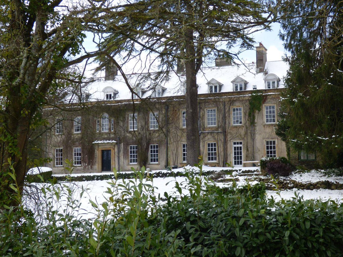 holbrookmanor's tweet photo. Snow day weddings are so romantic!
#holbrookmanor #weddingvenue #somerset #dorset #wiltshire #3borders #bride #groom #love https://t.co/noJoQy4UIG