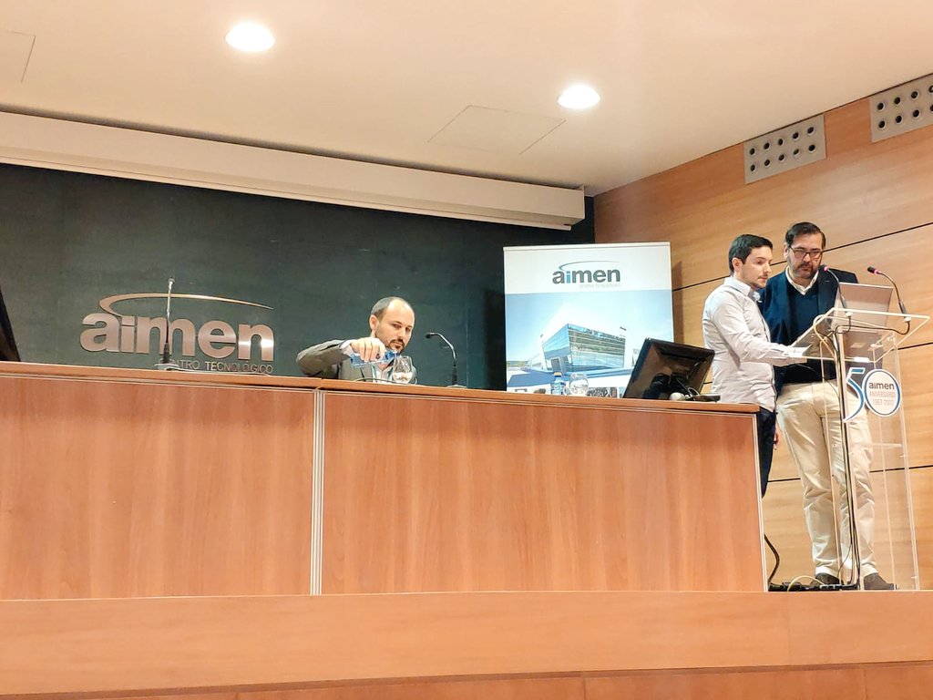 EasyWorksEW's tweet photo. Ya estamos presentando el proyecto #RACON (herramienta integral móvil basada en R.A. para tareas de habilitación naval) #CONECTAPEME2016 junto a #Mind @nodosasl @Tesla_Tec @GHENOVAofficial y @aimenct https://t.co/pv3mWC15LC
