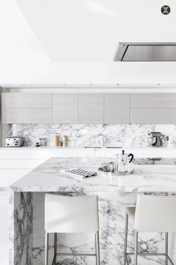 🥂🌿🍃#BlackOnyxGroup #BlackOnyxRecommends #BlackOnyxGLHC #BlackOnyxGreaterLondonAndTheHomeCounties #PropertyDeveloper #Property #Developer #PropertyDevelopment #Kitchen #KitchenInspo #KitchenDesign #DreamKitchen #Inspo #Dining #Interiors #Interior #InteriorPhotography