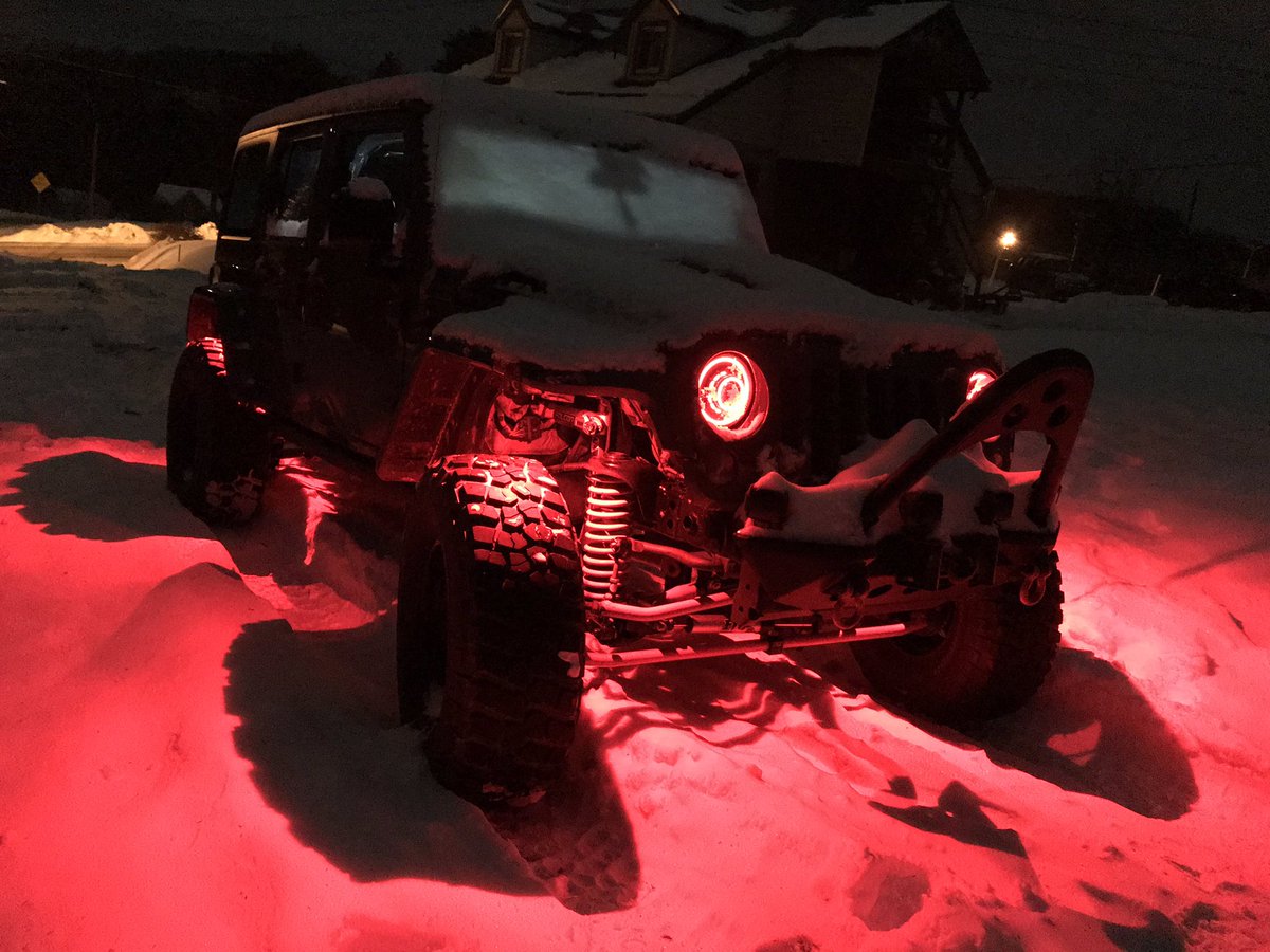 Ready for warm weather this snow shit is getting old 🥶#JeepWrangler #jku #JEEP #Wrangler #Snowing #hidprojectors #jeepstance #jeepbeef #JeepMafia #jeepwranglerunlimited