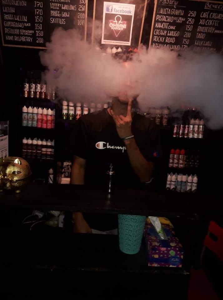 IsaiahBenitez2's tweet photo. Chainsmoker 💨
@OhmniKnight 💕 https://t.co/6jW5mva9Pc
