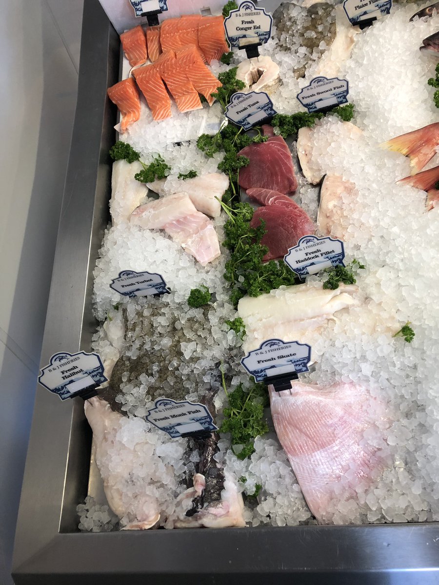 A great selection of fresh fish &amp; seafood available this morning... #Bromley #EatMoreFish
