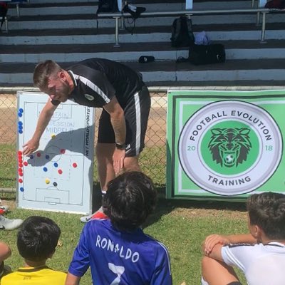 GregAJH's tweet photo. @FET2018 ‘Work’ ⚽️💚 https://t.co/ZwB57j2R1P