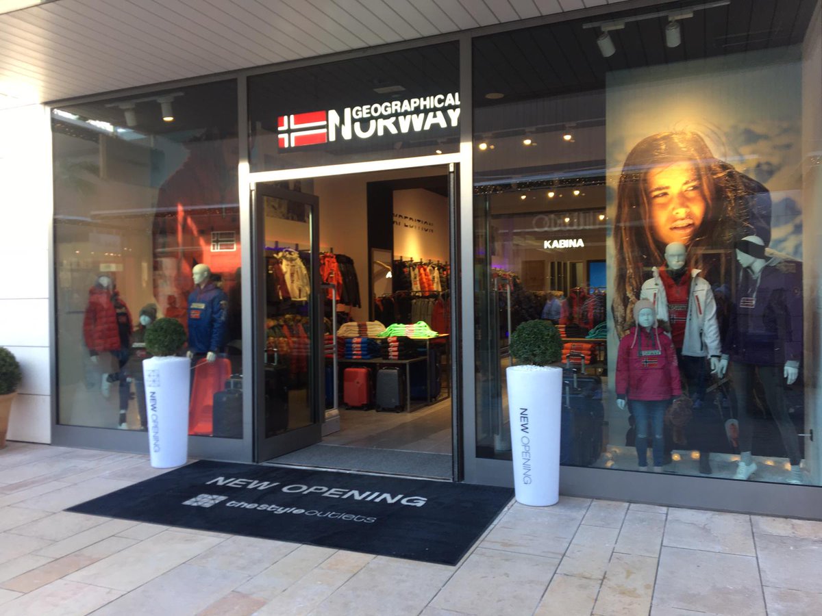 El negocio de la moda sigue creciendo e invirtiendo en #TiendasFísicas. Os mostramos uno de los últimos proyectos para <a href="/GNorwayOficial/">Geographical Norway</a>. Sigue el enlace: studio17.net/firmas-de-moda…