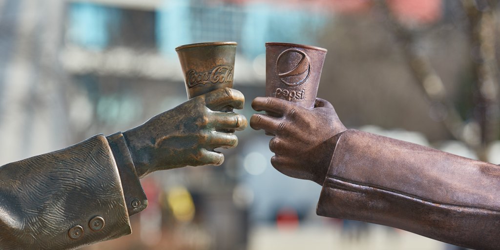 pepsi's tweet image. Hey @CocaCola thanks for being such gracious hosts for #SBLIII this week. We agree #TogetherIsBeautiful so we’d like to get our founders together for a celebratory cheers to declare a temporary #ColaTruce for the day. See you at @WorldofCocaCola soon!