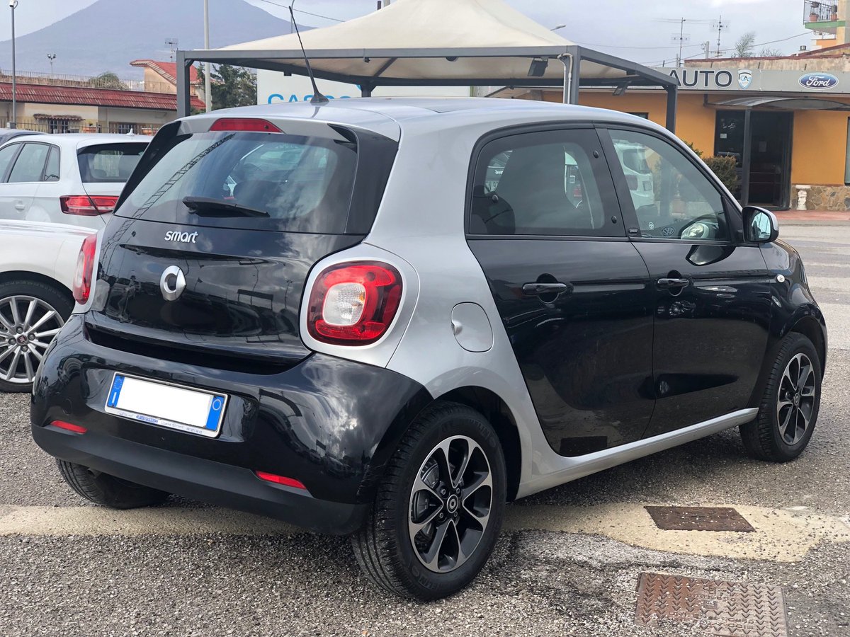 Sito internet: casconeauto.com 
email: casconeautosrl@libero.it
contatti: 081 871 46 05 - 392 52 32 223 (Sig Angelo) - 333 62 25 369 (Sig Michele)