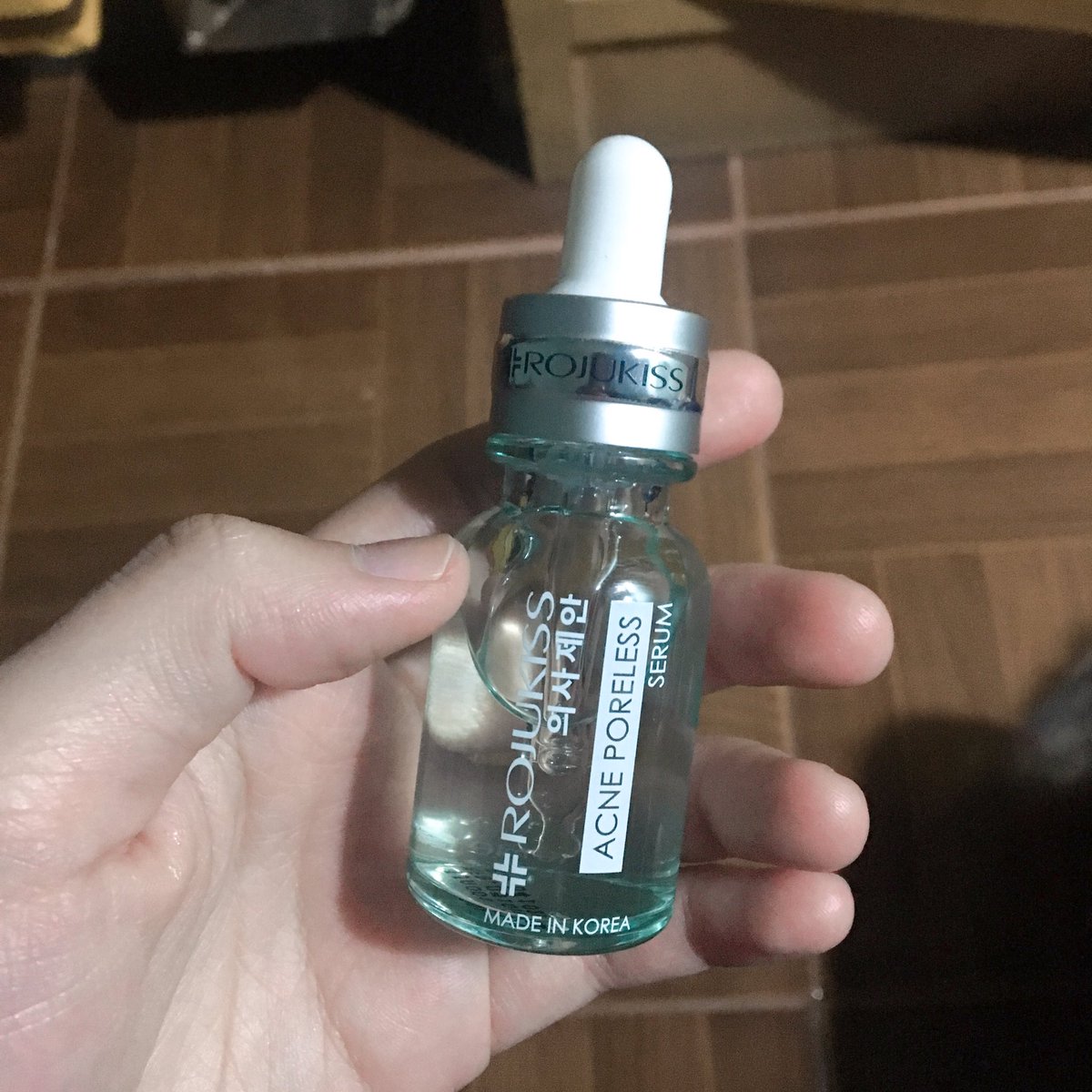 acne poreless serum