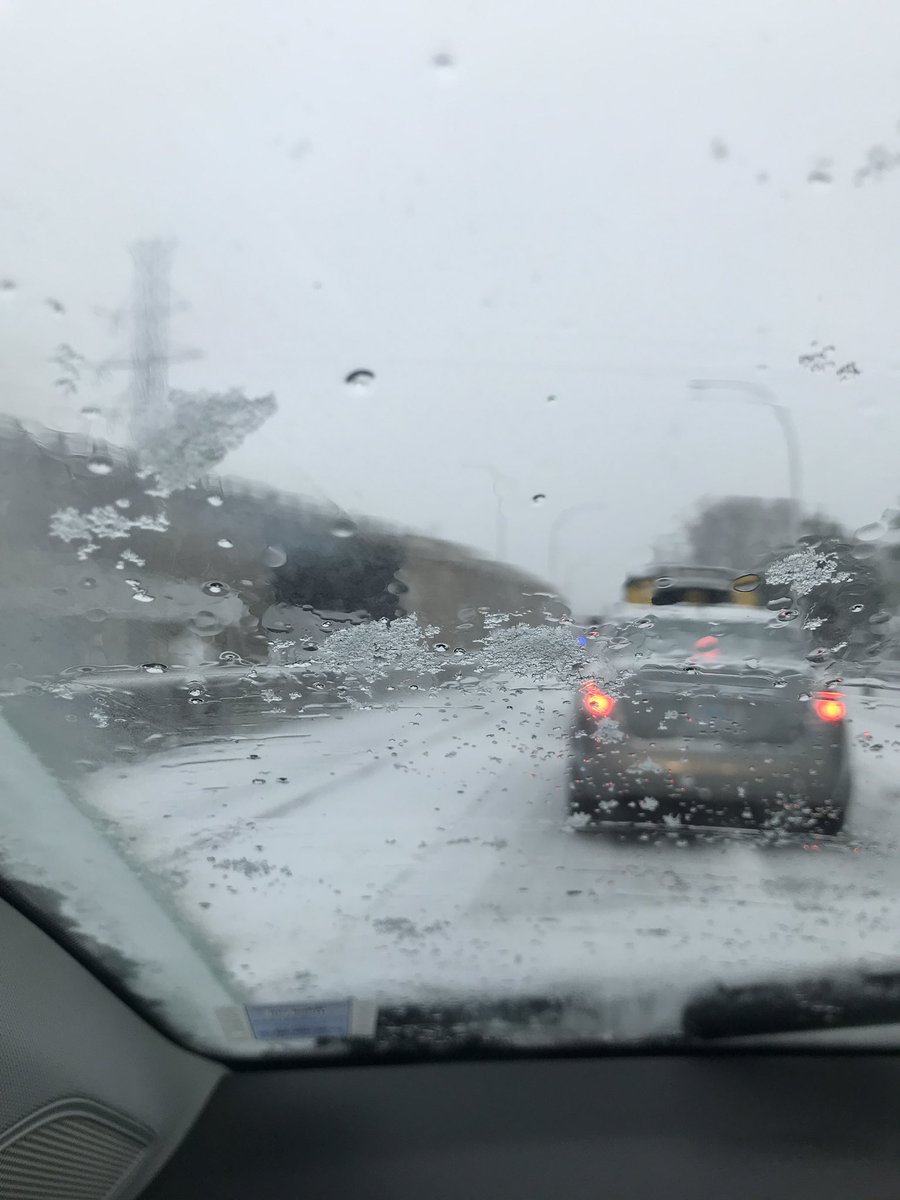 sarahamac's tweet photo. Stuck. Trapped. I hope whatever accident happened is minor and everyone ok. That being said, the ppl who aren’t driving with winter tires are making it super tough for everyone else. Get some! Be smart. https://t.co/drfnHv9AV3
