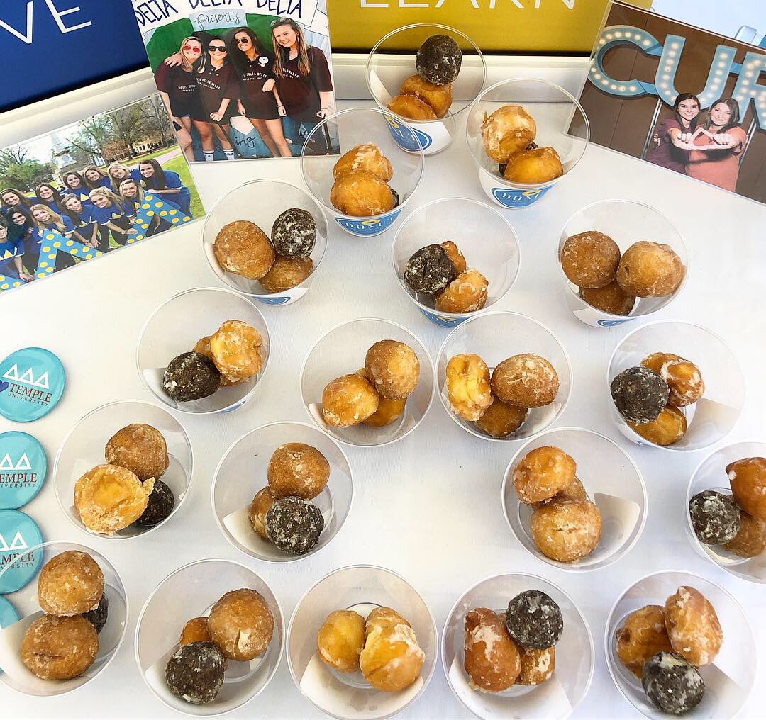 TempleTriDelta's tweet image. Donut miss your chance to come and learn more about Tri Delta! We will be in the HGSC until 4:00 pm... but we can’t promise the donuts will last that long 😉