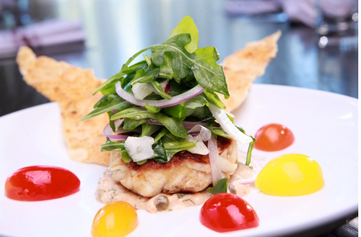 SecretoKitchen's tweet photo. Looking for some lunch inspo? Our Charleston-style crab cake doesn't disappoint! https://t.co/tlhJ0VgHzF