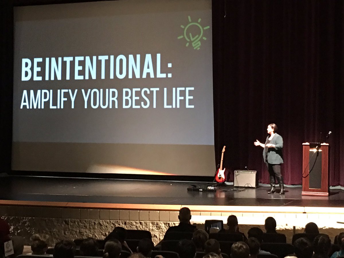 kathleenattilio's tweet photo. 3rd Annual Dysart Gifted Student Conference is getting started with our awesome keynote @NicoleMLance #Dysartlearns @DysartUSD https://t.co/3GxHHKwFFc