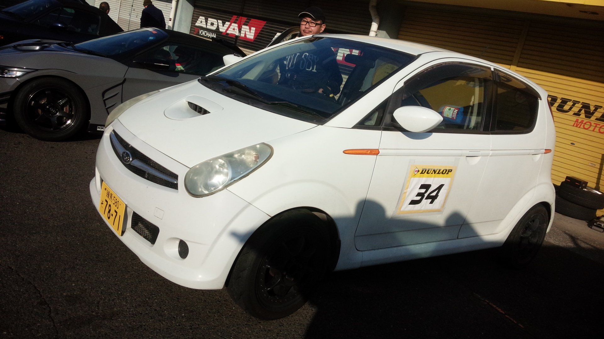 チキンミウラ 公式 本日の筑波サーキット 急遽r2のスーパチャージャーcvtに乗らせていただきました 足とマフラーとシートの交換ぐらいで1分17秒台s W ノ ノ R2 いい車です O B 筑波サーキット R2 やっぱり背の高い車が好き T