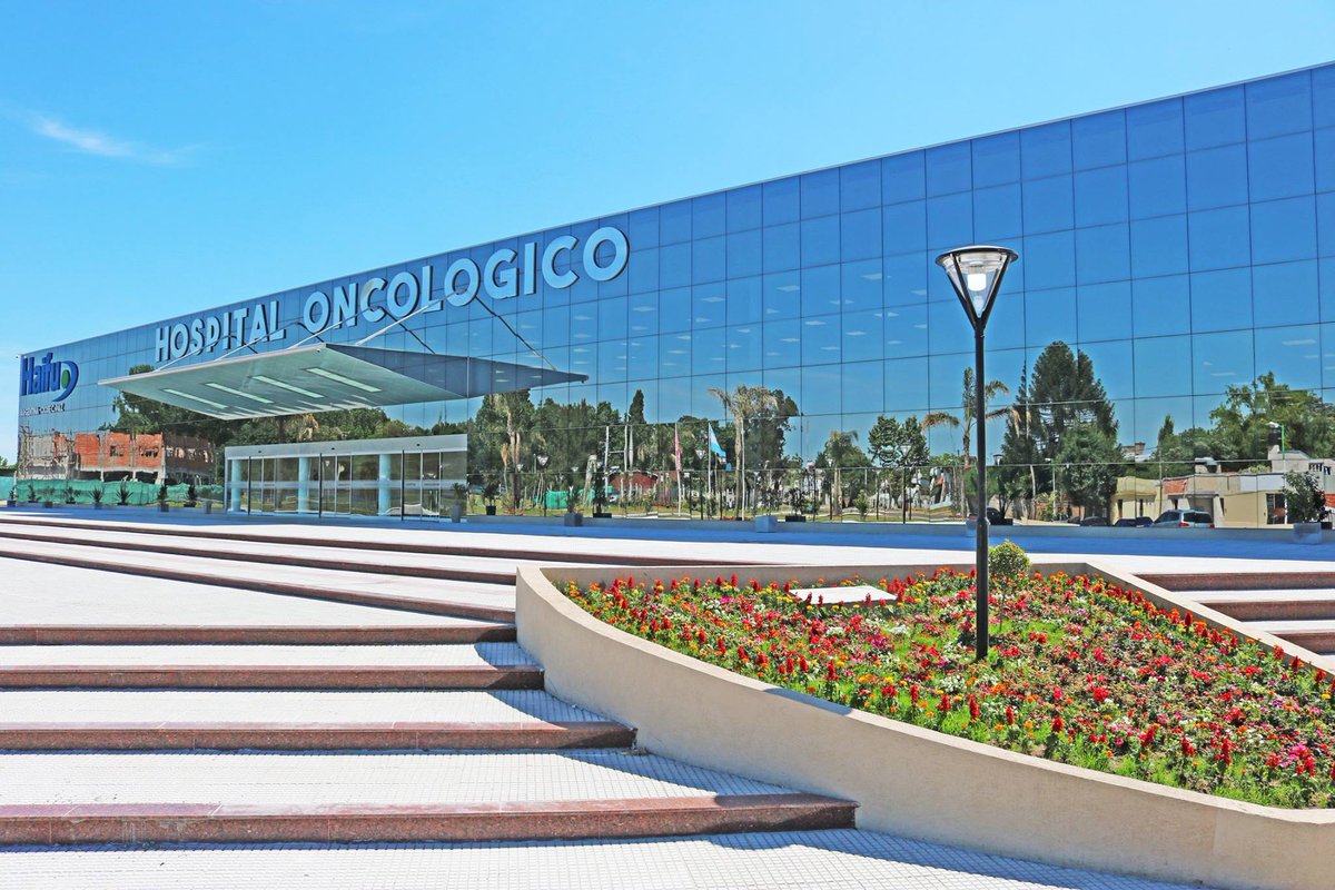 MuniJoseCPaz's tweet image. INTENDENCIA MARIO ISHII

Con la firme premisa del Intendente #Mario #Ishii de continuar revolucionando la #salud, se continúa colocando el plomo necesario para poner en funcionamiento el #Equipo Tomógrafo por Emisión de Positrones #PET en el #hospital Oncológico

@ishiiargentina