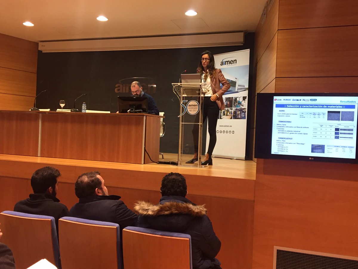 aimenct's tweet photo. José Manuel Otero de @LearCorporation y nuestra compañera Laura Mera presentando los resultados del proyecto #EMMA "Diseño de estructuras multimaterial ligeras y de bajo coste para la industria de la #automoción" #CONECTAPEME2016 https://t.co/gyS7RQEKbl
