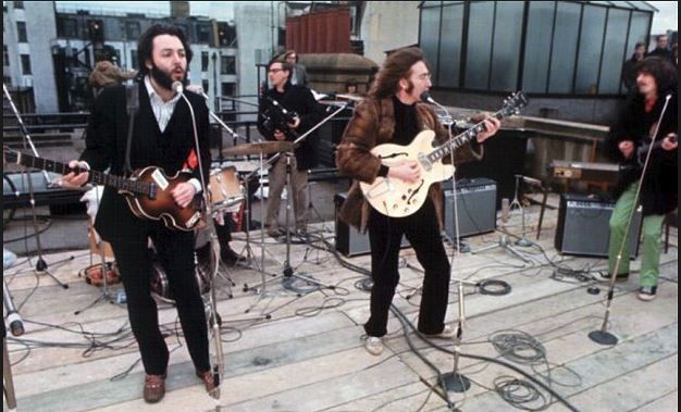 On this day in 1969, The Beatles with Billy Preston, played their lunchtime rooftop gig on top of the Apple building on Savile Row, London. Lasting for just over 40 minutes it was the last time The Beatles performed live. The played ‘Get Back’, ‘Don’t Let Me Down’,