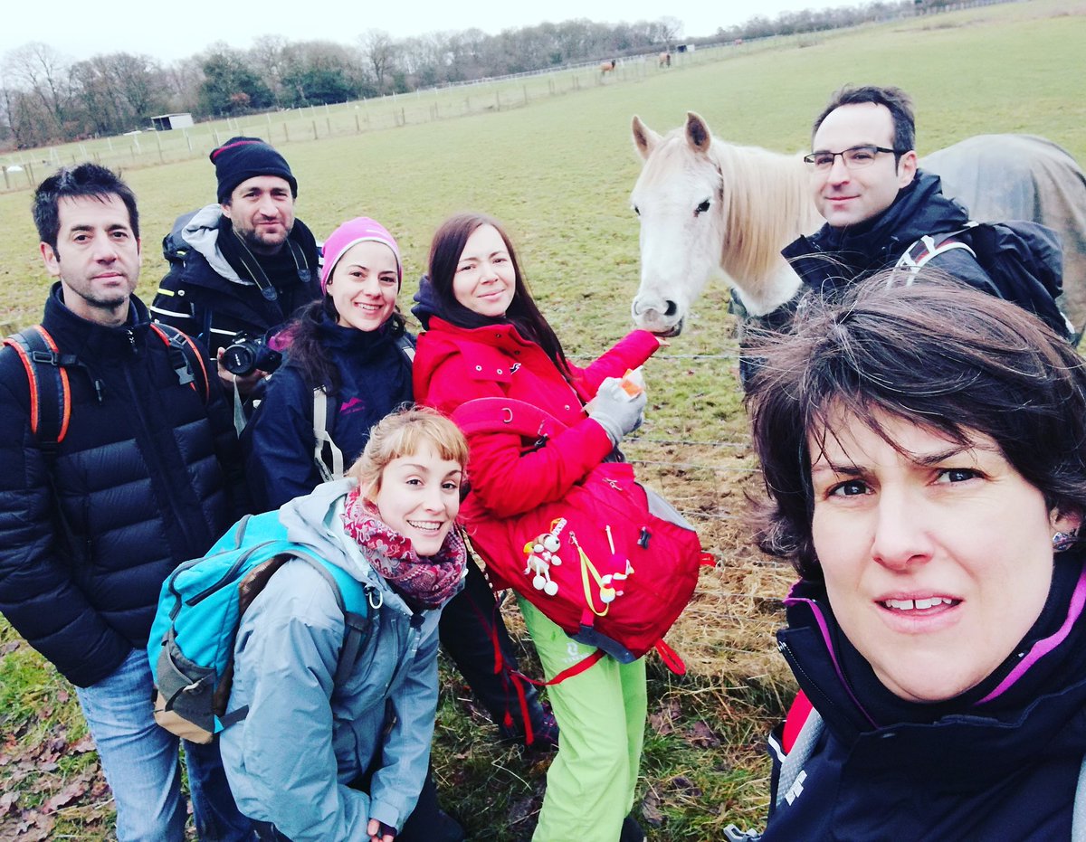 TrotaUk's tweet photo. Gerrards Cross, who said that you can't make new friends when hiking? 😂😂😂#hikingculture #hikingtrails #hikinghobby #hikinglife #hikingadventures #hikinguk #hiking  #senderismo #walkers #aventuretime #aventures #aventureaddiction #keepitwild #hikingstyle  #countryside #trotauk https://t.co/BRWN1610iO
