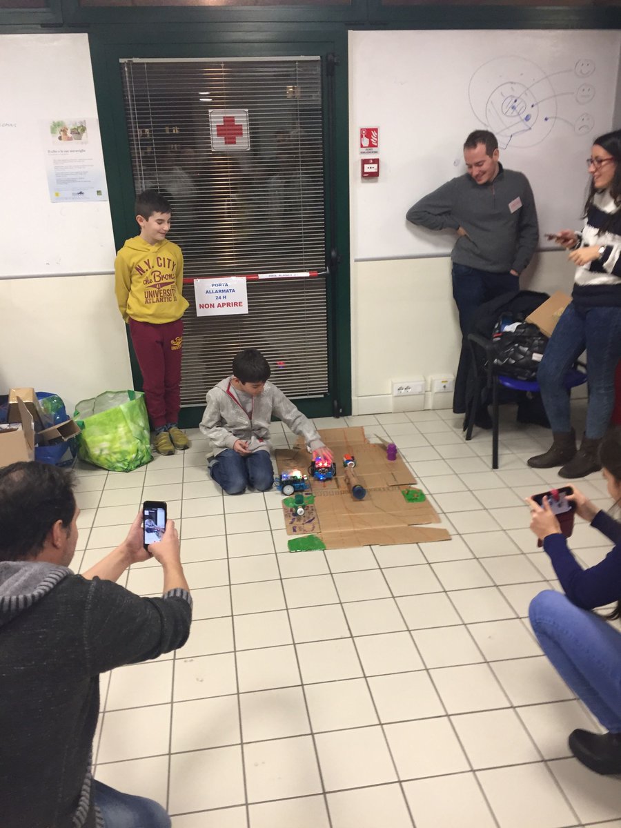 coderdojopd's tweet image. ... ancora voli sperimentali ...
#CoderDojoPD #TalentLAB