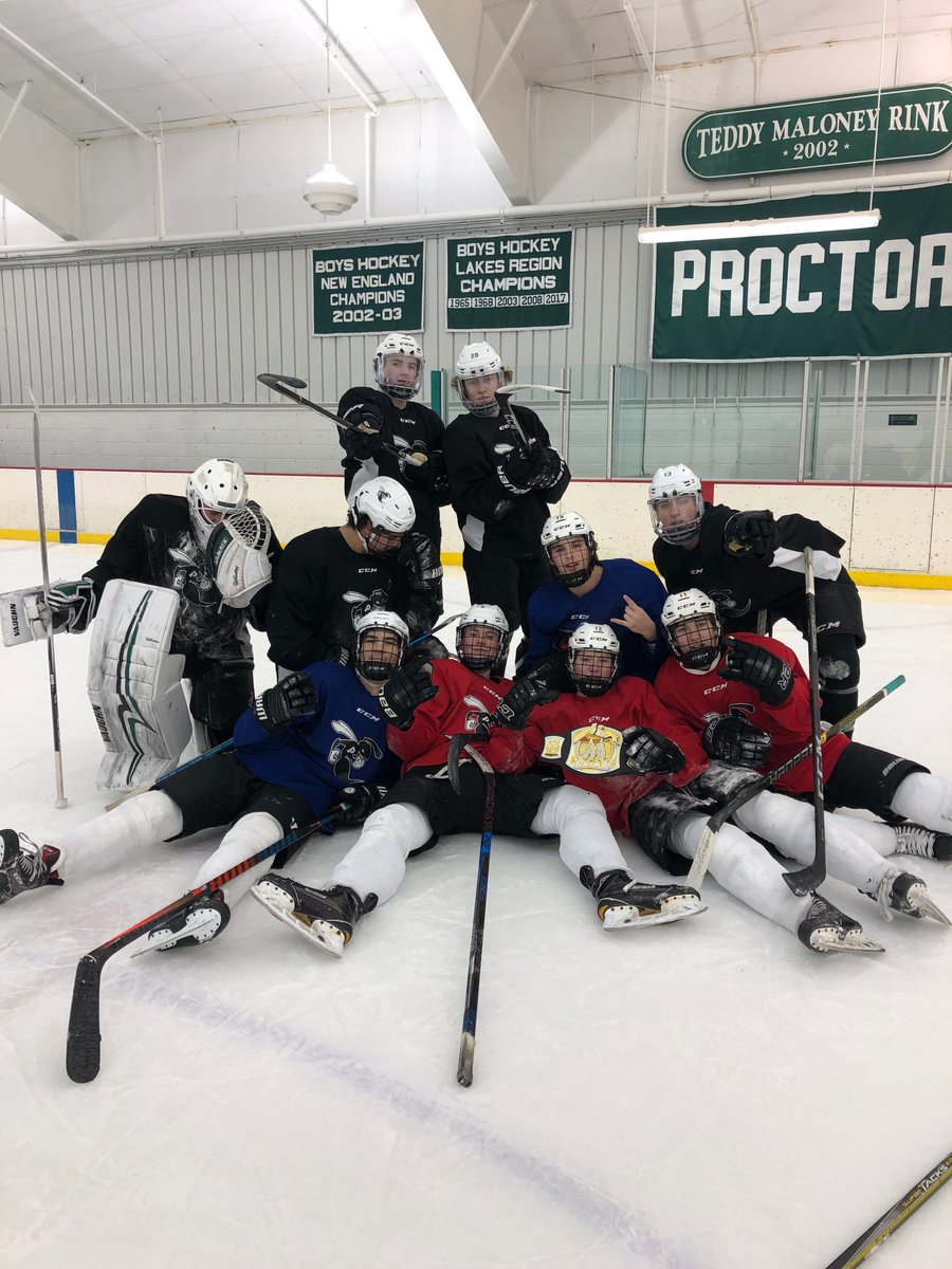 PAPucks's tweet photo. Hornets hit the highway today to face #lakesregion foe @brewstercats at the world famous @popwhalen Arena, puck drops a 3pm #hornetsbuzzin #hookem https://t.co/r3i2WYg7jK