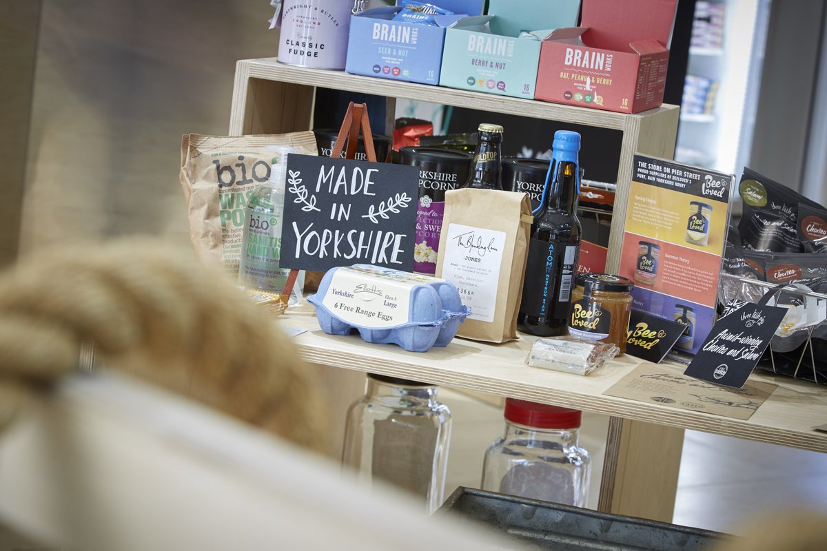 FruitMarketHull's tweet image. Everything tastes better when it's produced on your doorstep, so it's great to know @TheStoreOn Pier Street are passionate about supporting local producers. Pop in and say hi! 
#modernconvenience #traditionalvalues