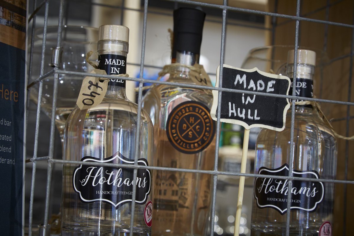FruitMarketHull's tweet image. Everything tastes better when it's produced on your doorstep, so it's great to know @TheStoreOn Pier Street are passionate about supporting local producers. Pop in and say hi! 
#modernconvenience #traditionalvalues