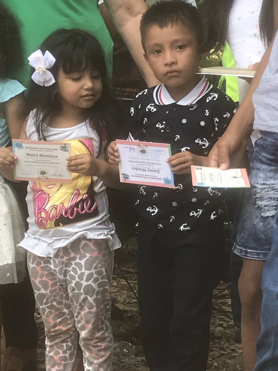 VDiscipulado's tweet photo. Graduación Escuela Biblica de Vacaciones IMVD 2019 #somosimvd #dcpl2kids #dcpl2teens https://t.co/p9L9KTlMVw