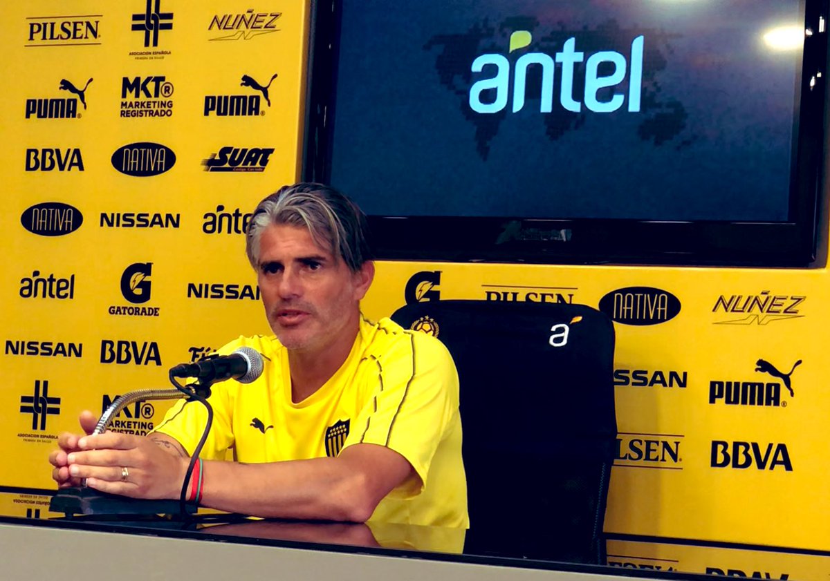 #Peñarol - Conferencia de prensa de Diego López, previo a la disputa de la Supercopa youtu.be/0zYIeLl_pyQ