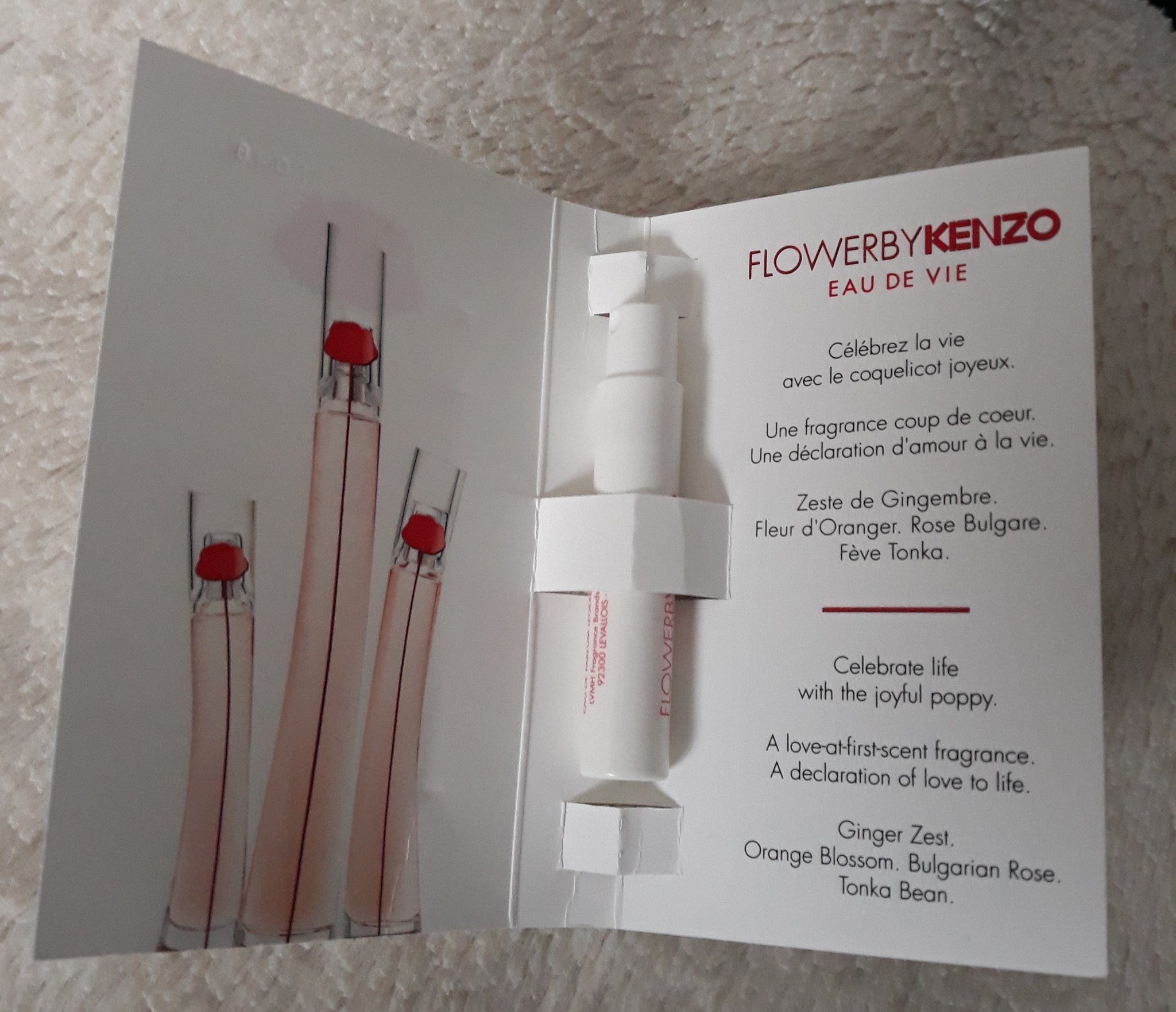 Madamnass on X J ai recu un echantillon du nouveau parfum Flower By Kenzo Eau de vie kenzoparfums echantillon FLOWERBYKENZOEAUDEVIE https t ROXJMlf09n X