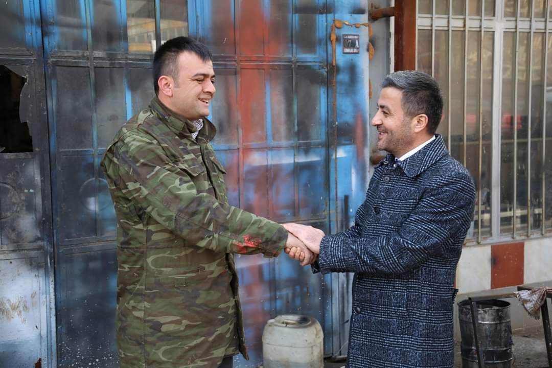 18HuseyinBoz's tweet photo. AK Kadrolarımızla, yarân ahlakı ile ahlaklanmış Küçük Sanayi Esnaflarımızı selamlayarak bol ve bereketli kazançlar diledik. https://t.co/BbFbL2ASOr