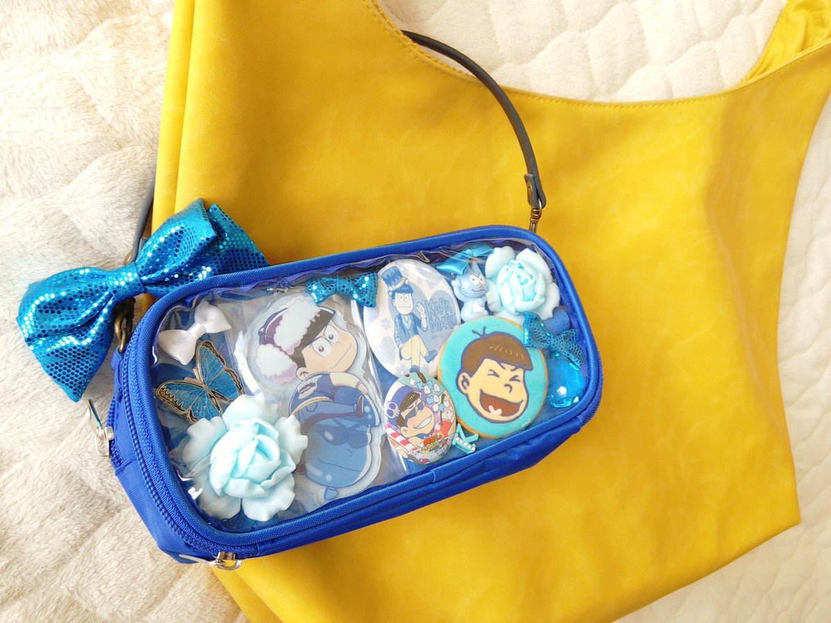 はこ フォロワさんにアドバイスいただいたサンキューマートの痛ポーチに ダイソーの持ち手を付けて鞄に付けられるようにしてみた 私の今のバッグ黄色いから 筋肉松推しの人みたいになる T Co 63mwwz5z Twitter