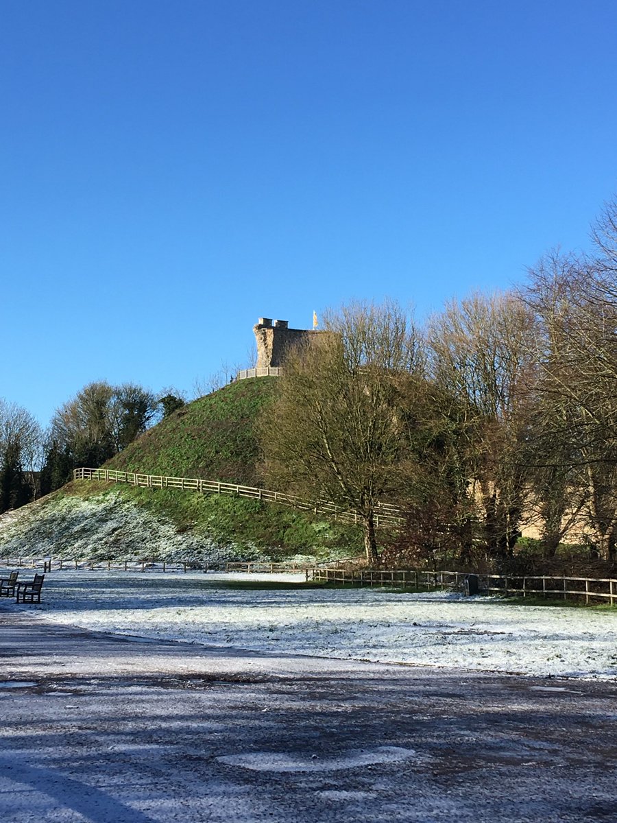 A sparkling walk along the R Stour &amp; in Clare Country Park this morning. ❤️ walking in &amp; around Clare! ⁦<a href="/Visit_Clare/">Visit Clare, Suffolk</a>⁩ ⁦@wooltowns⁩ ⁦@DiscoverSuffolk⁩ ⁦<a href="/RamblersGB/">RamblersGB</a>⁩ ⁦<a href="/BlueDogClare/">Blue Dog in Clare</a>⁩ ⁦<a href="/claregolfcourse/">Susan Moore</a>⁩ ⁦<a href="/lindadabbs1/">Maison de Clements</a>⁩