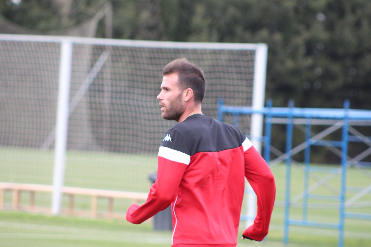 Ortuño, en su primer entrenamiento con el Extremadura (Foto: UDE).