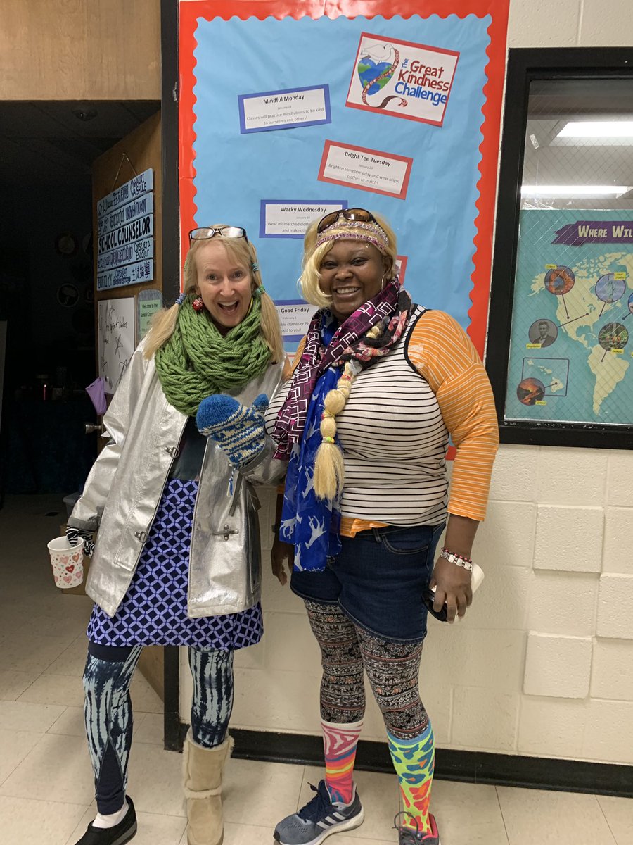 EphesusElem's tweet photo. Our staff is wacky for kindness today! #WackyTackyDay #KindnessMatters #chccs #EESLeadAndLearn https://t.co/rwAZKaUaXA