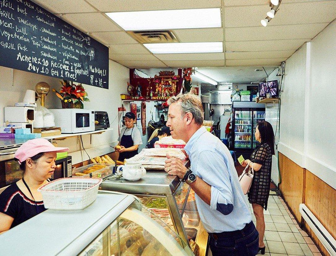 OrangeLLP's tweet photo. "Cooking is one of the most beautiful acts that bring people together. When you sit people around a table, there’s no more language, religion or politics. There’s less fear, and more understanding." https://t.co/4R3CnBm8QB #cdnimm #newcomerswelcome https://t.co/WVaKkc4XAp